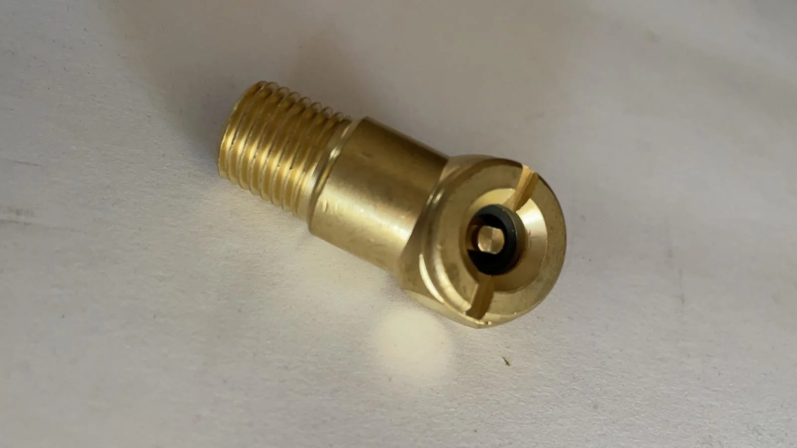 A810 BALL FOOT CHUCK W/1/4 MALE NPT